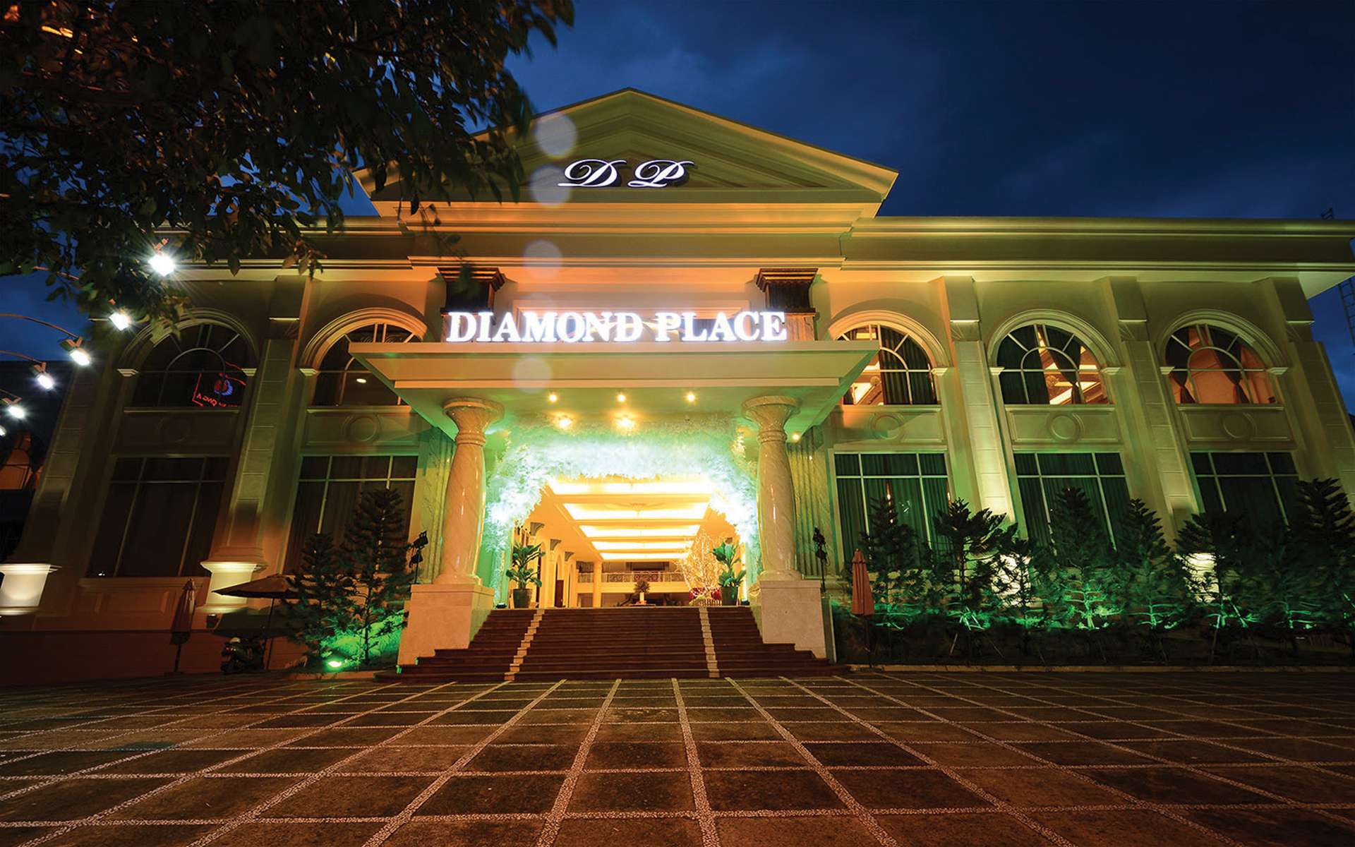 nha-hang-thien-ngan-diamond-palace